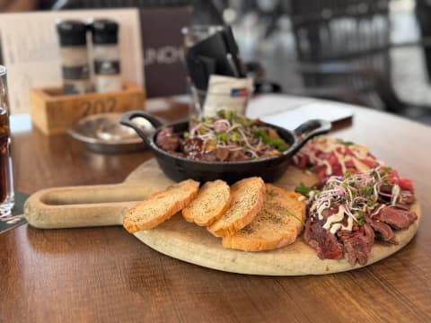 Foodbar BLUFF — foto 2
