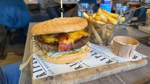 Triple B — foto 2